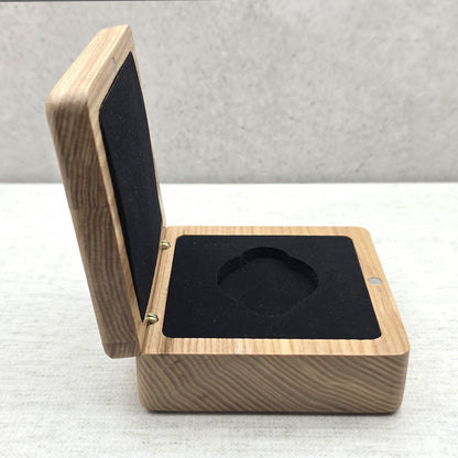 Wooden Challenge Coin Display Box Lacquered Ash Gift Case with Custom Insert